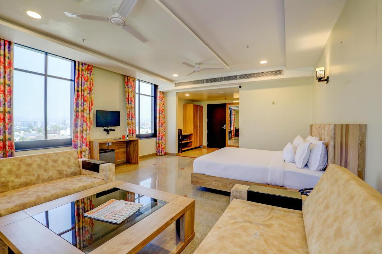 Hotel Shree Nanda Udaipur Dış mekan fotoğraf